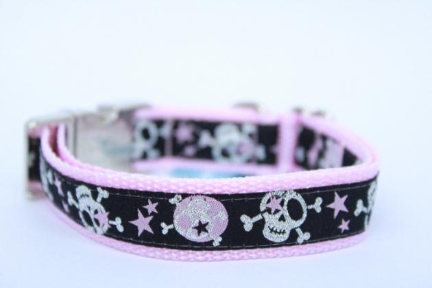 Halsband Skulls & Stars Pink
