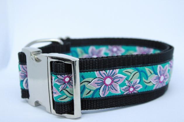 Halsband Blümchen