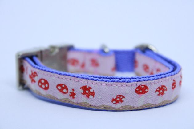 Halsband Fliegenpilze pink