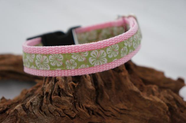 Halsband Hibiskus 3