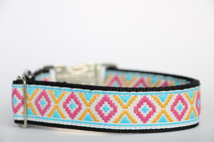 Halsband Adya