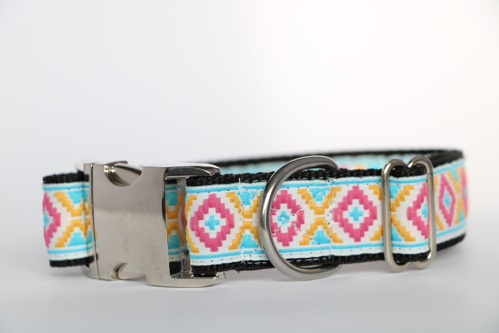 Halsband Adya