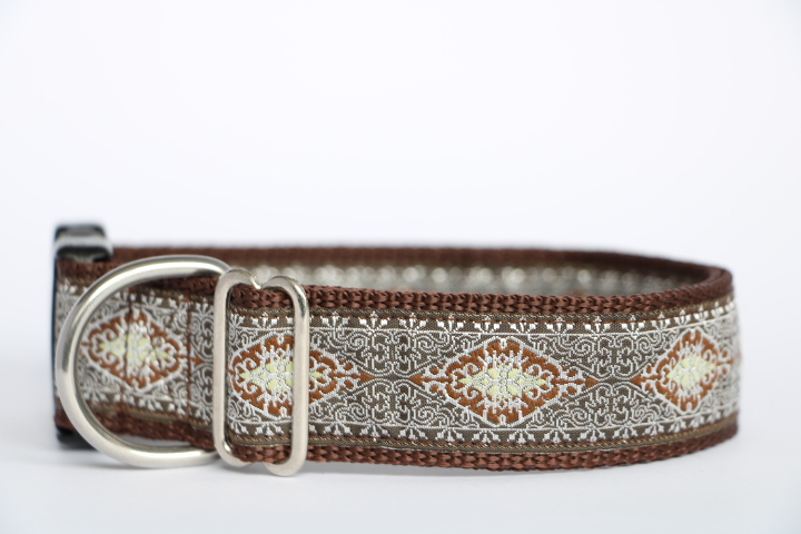 Halsband Brown Mandala