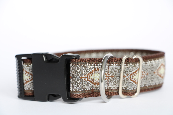 Halsband Brown Mandala